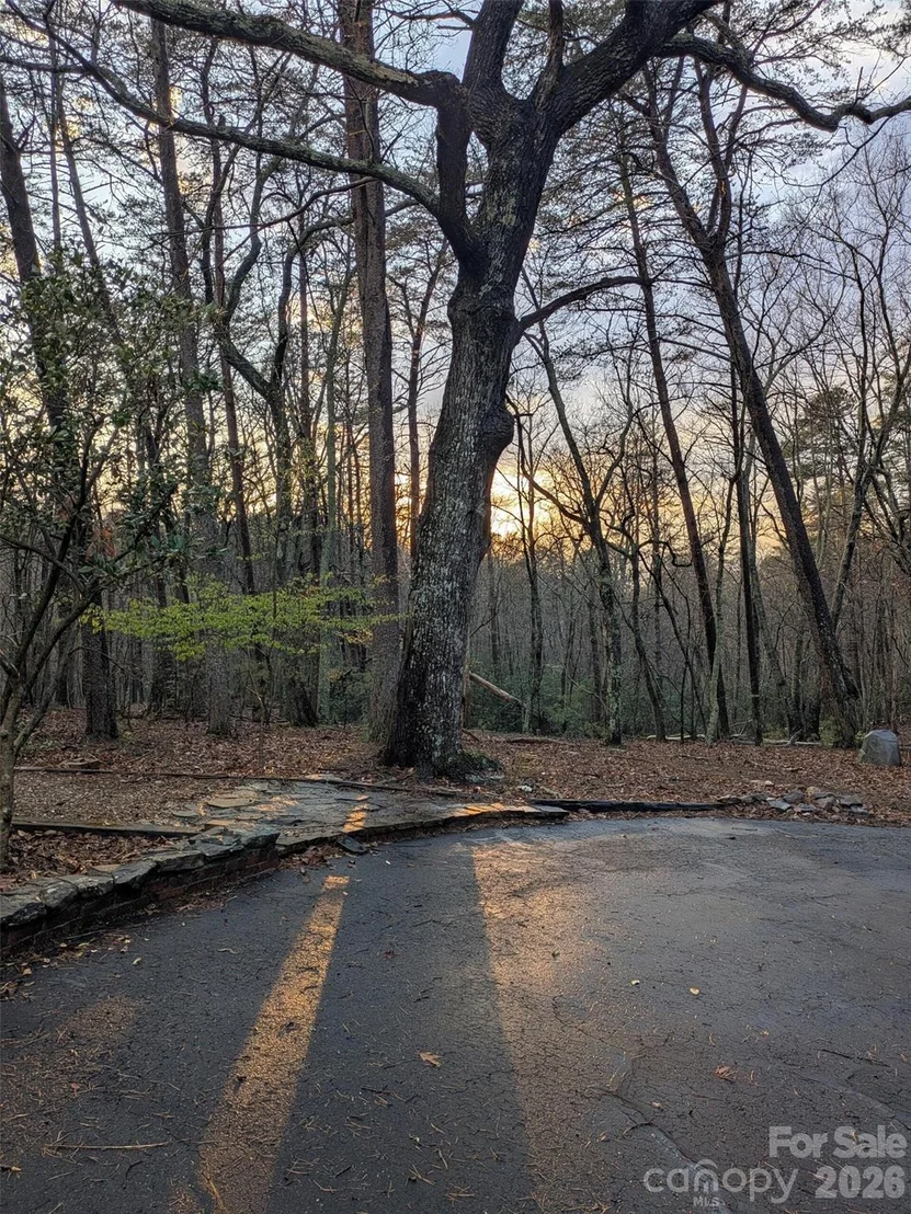 Photo of 675 Fox Run Lane