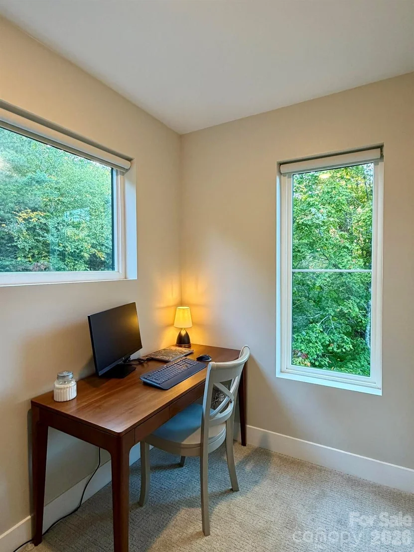 Photo of 70 Knobby Lane