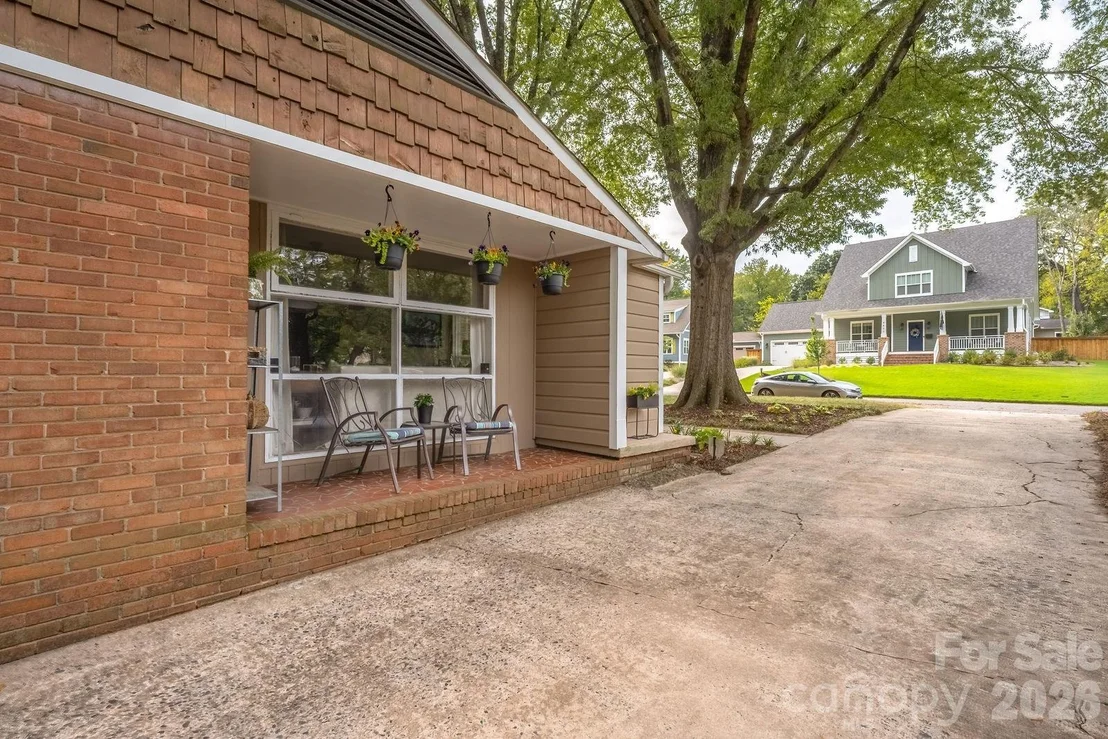 Photo of 4805 Murrayhill Road