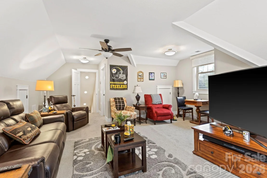 Photo of 719 Overlook Drive