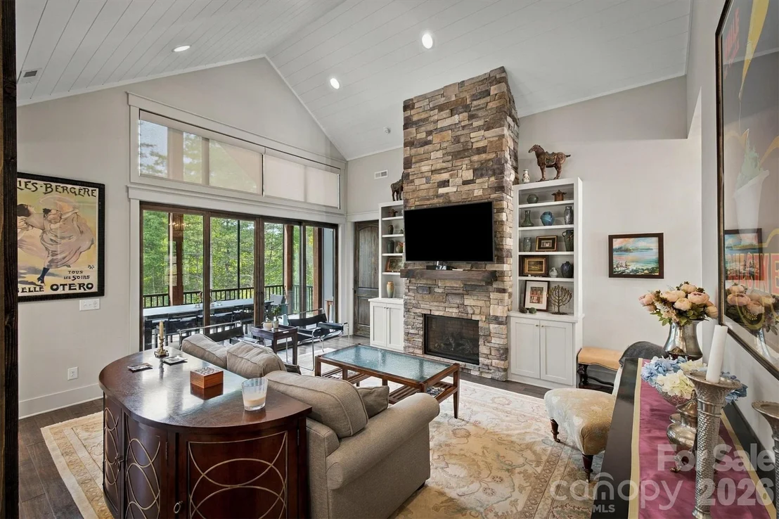 Photo of 155 Otter Waller Drive