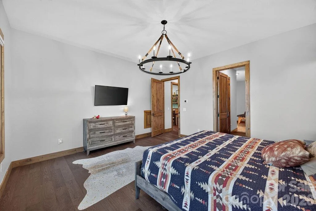 Photo of 1230 Asgi Trail