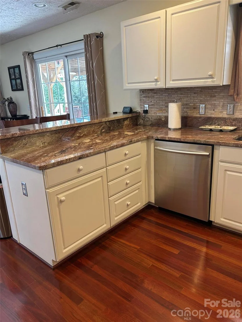 Photo of 323 Swamp Fox Drive