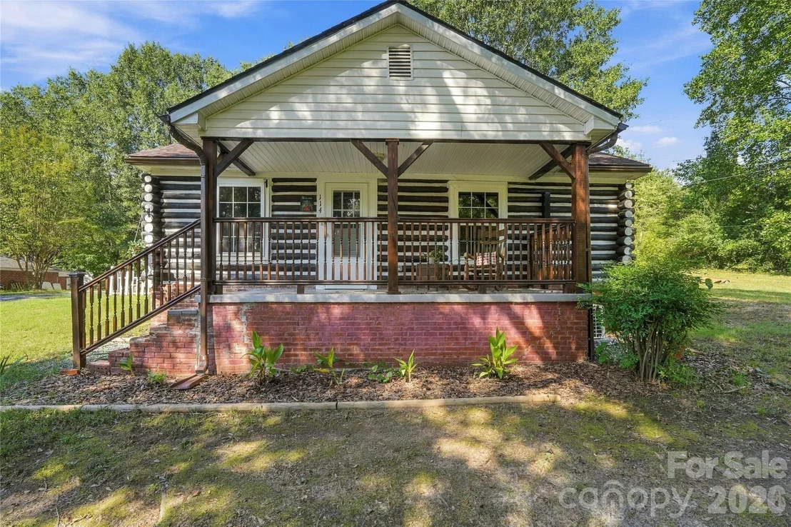 Photo of 114 Beacon Hill Road