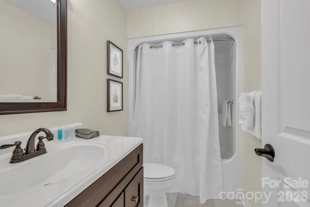 Photo of 784 Alpine Drive