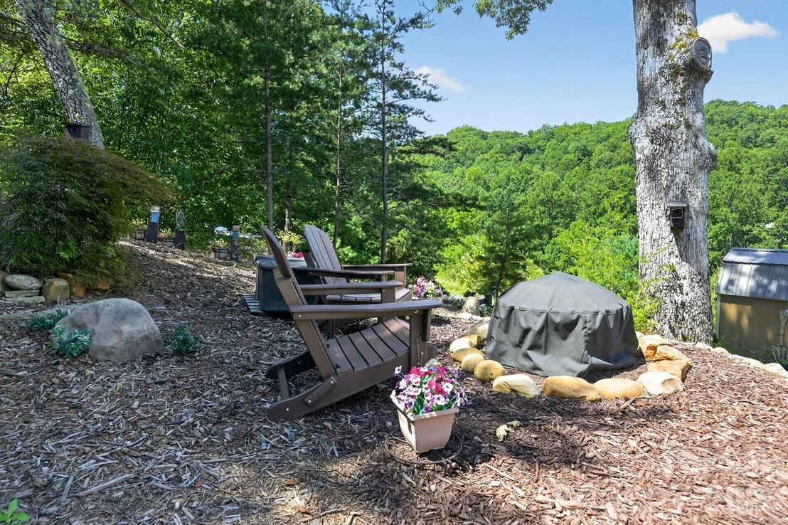 Photo of 100 Brookstone Mountain Trail