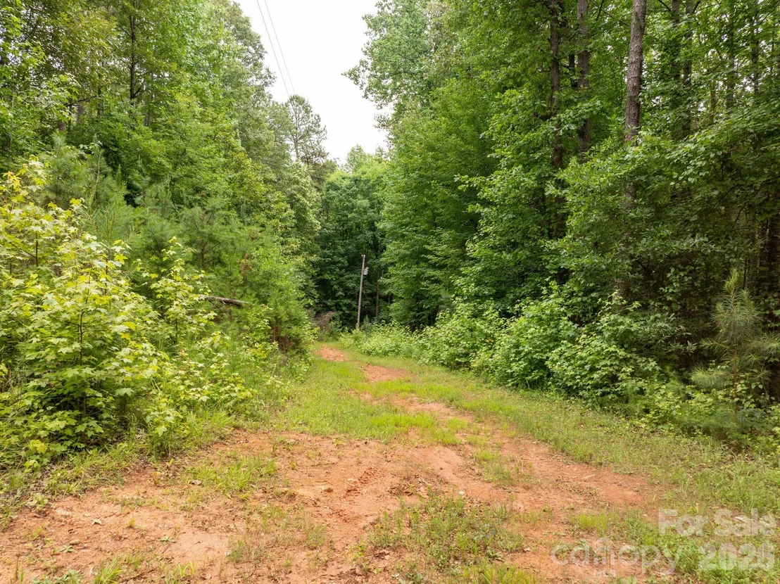Photo of 1350 Lee Cudd Road