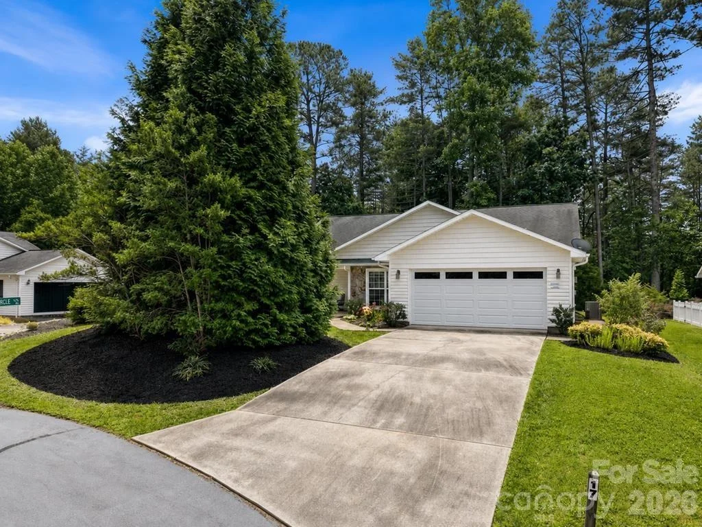 Photo of 17 Coventry Circle E
