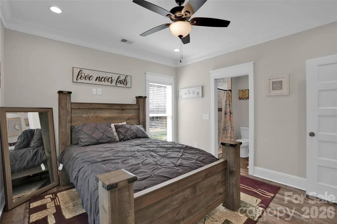 Photo of 2138 Lockhart Road