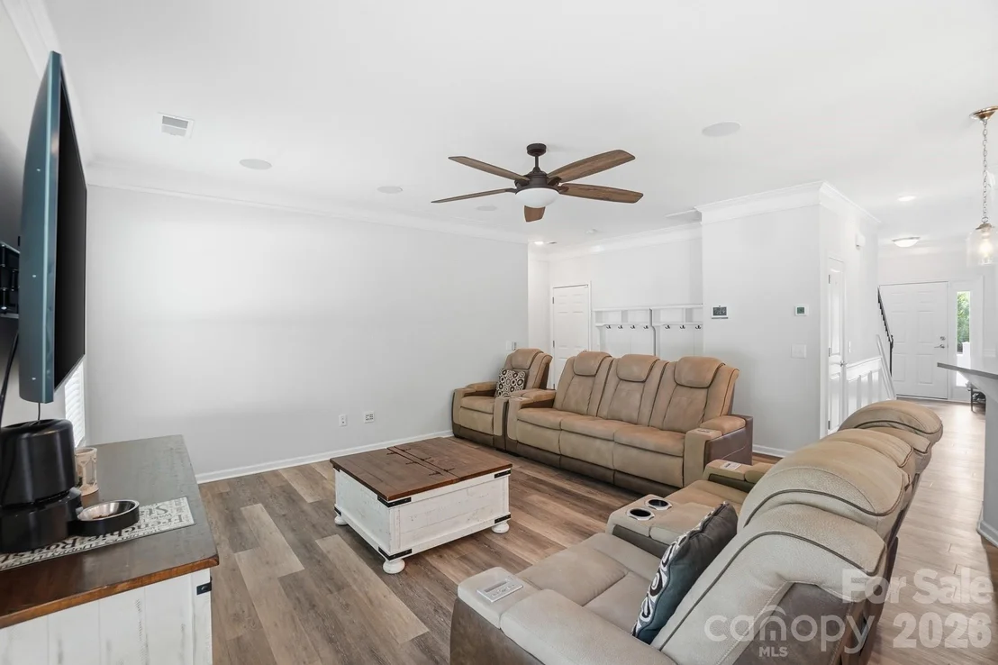 Photo of 859 Windblown Place