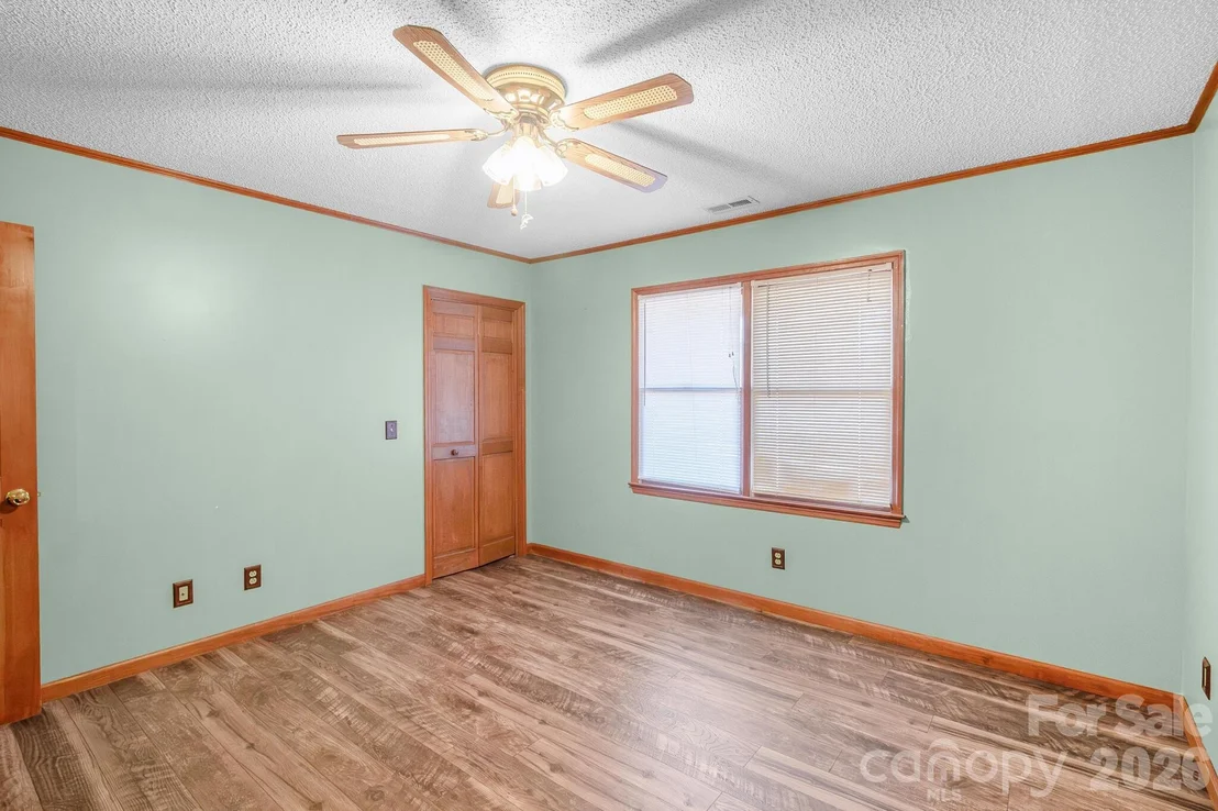 Photo of 1295 Cattle Ridge Road