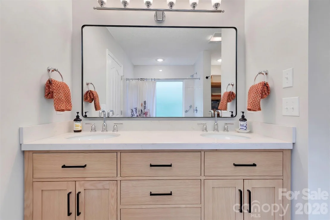 Photo of 542 Soquili Drive