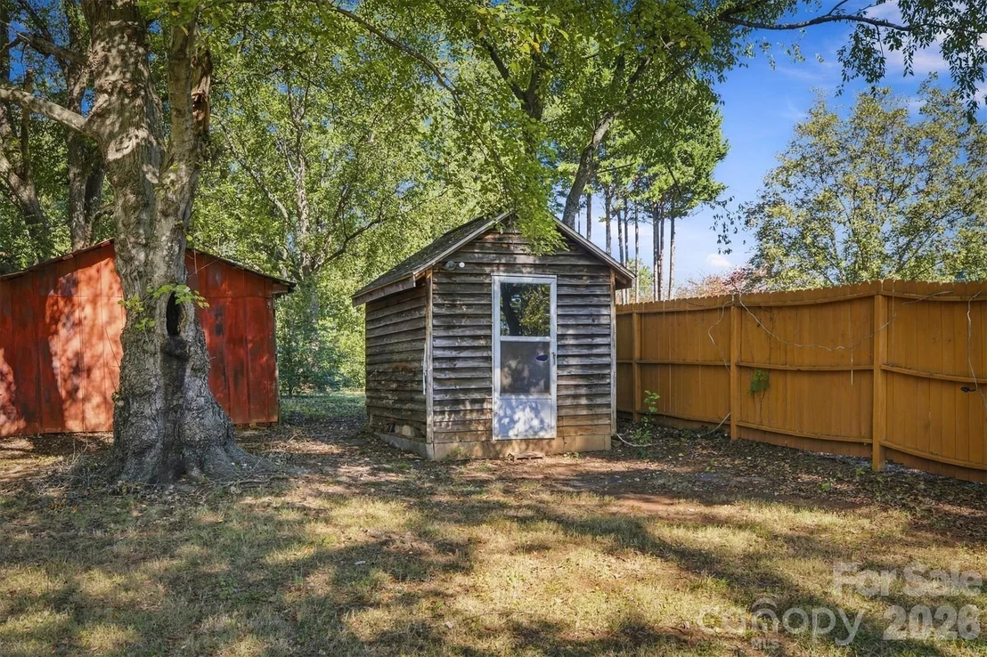Photo of 2941 Highland Drive