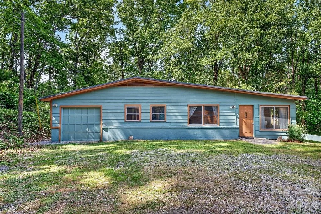 Photo of 147 Longview Drive