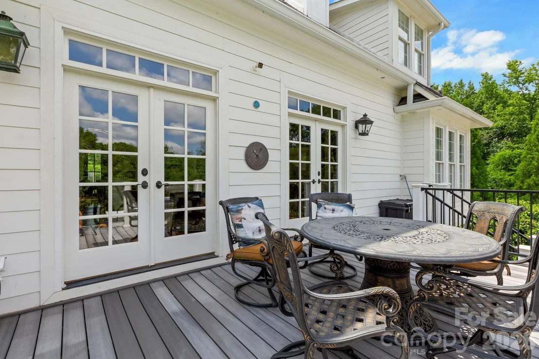 Photo of 340 Harrison Road