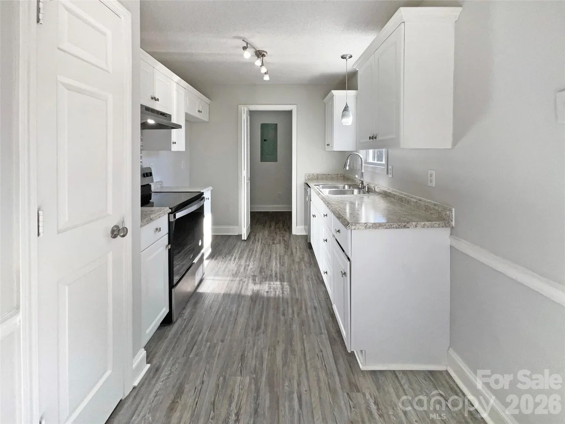 Photo of 1657 Gresham Court