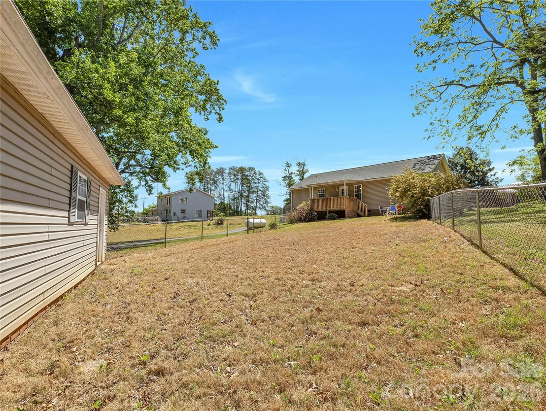 Photo of 1249 Melvin Hill Road