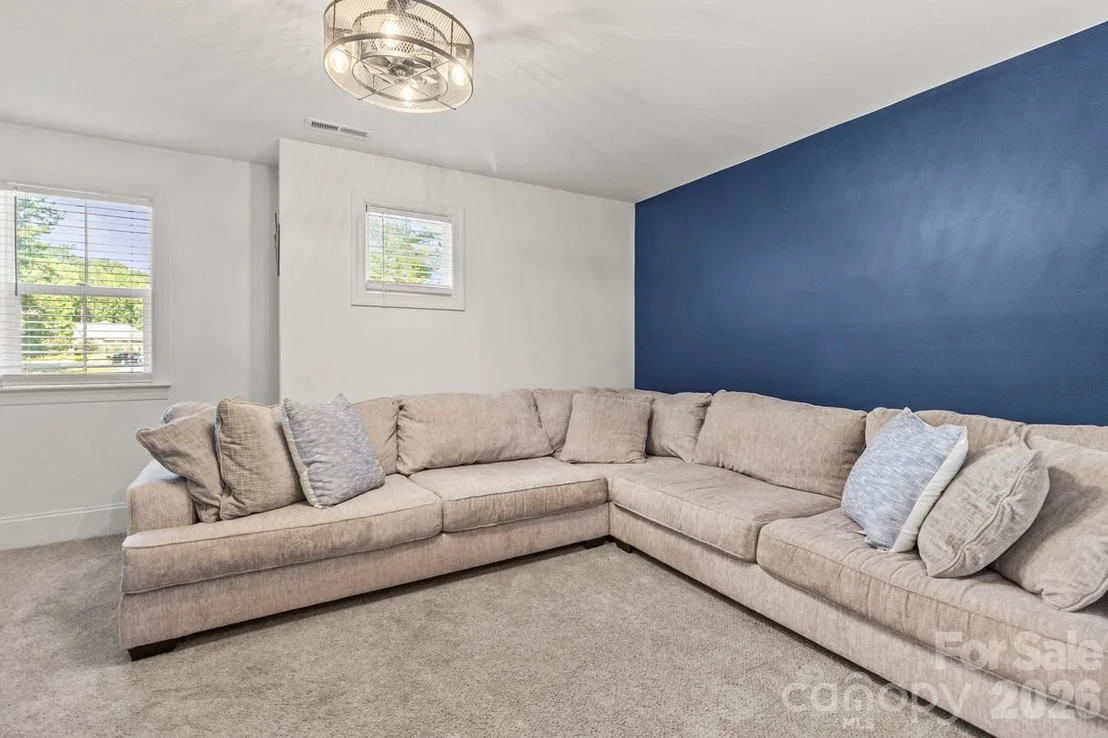 Photo of 1796 Cranwell Drive