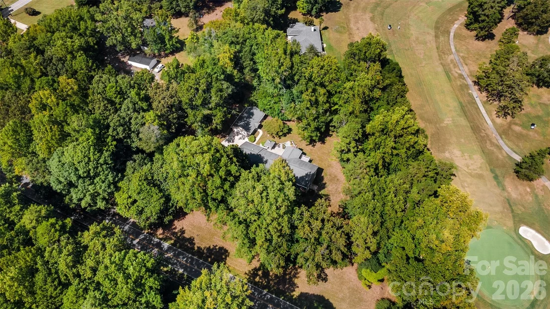 Photo of 600 Fairway Drive