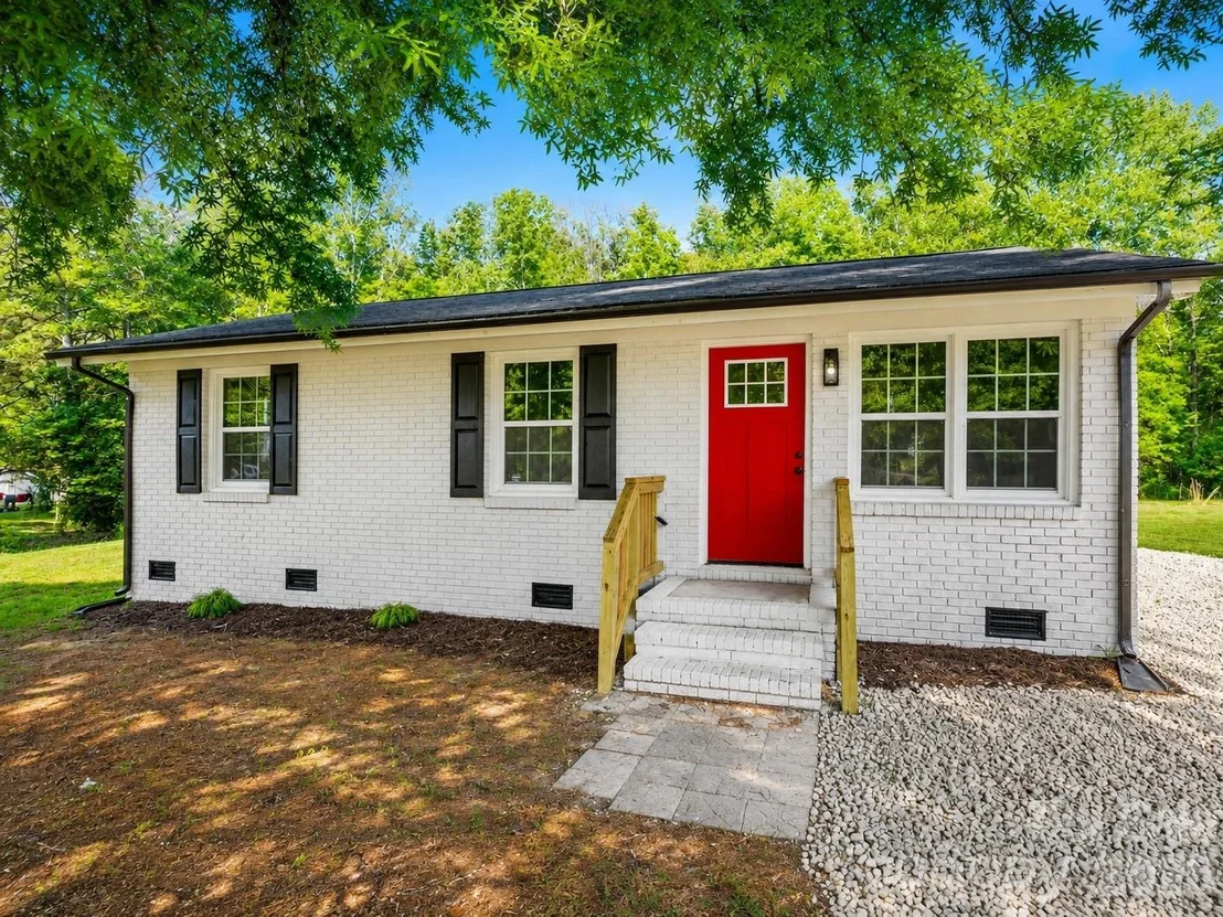 Photo of 432 Springhill Drive
