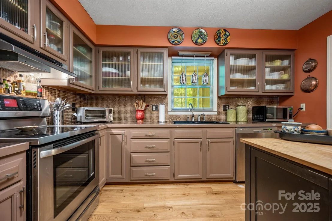 Photo of 144 Beechwood Drive