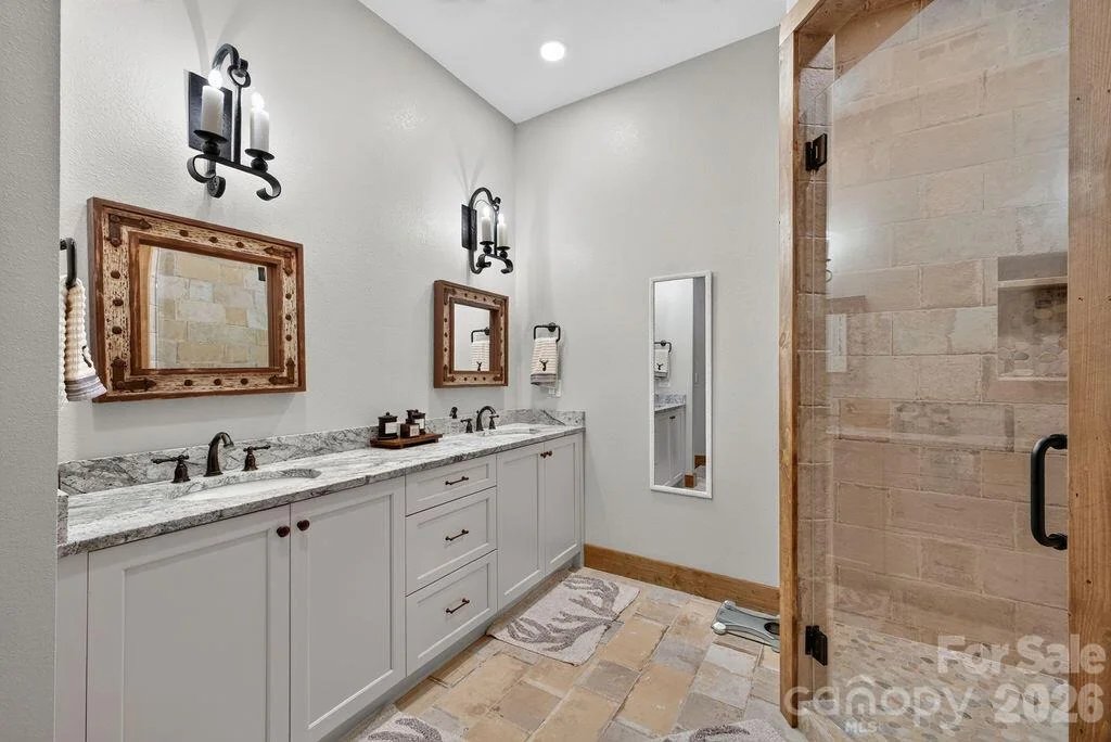 Photo of 1230 Asgi Trail