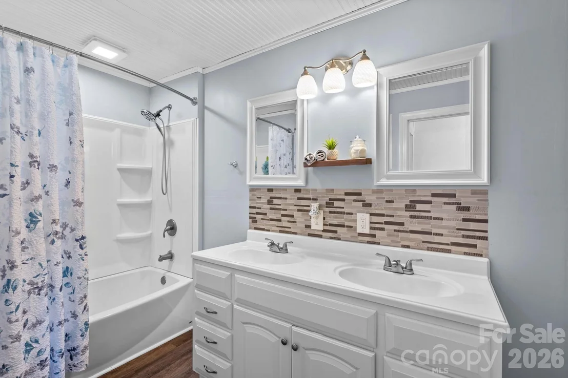 Photo of 395 Rendleman Drive