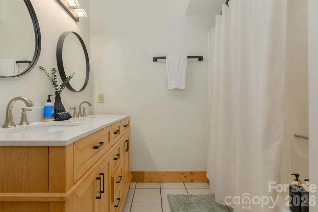 Photo of 3182 El Miner Drive