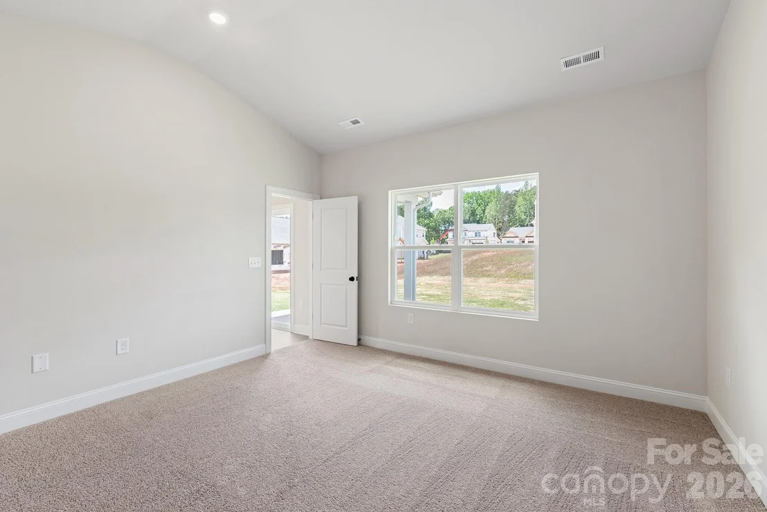 Photo of 714 Willow Estates Drive