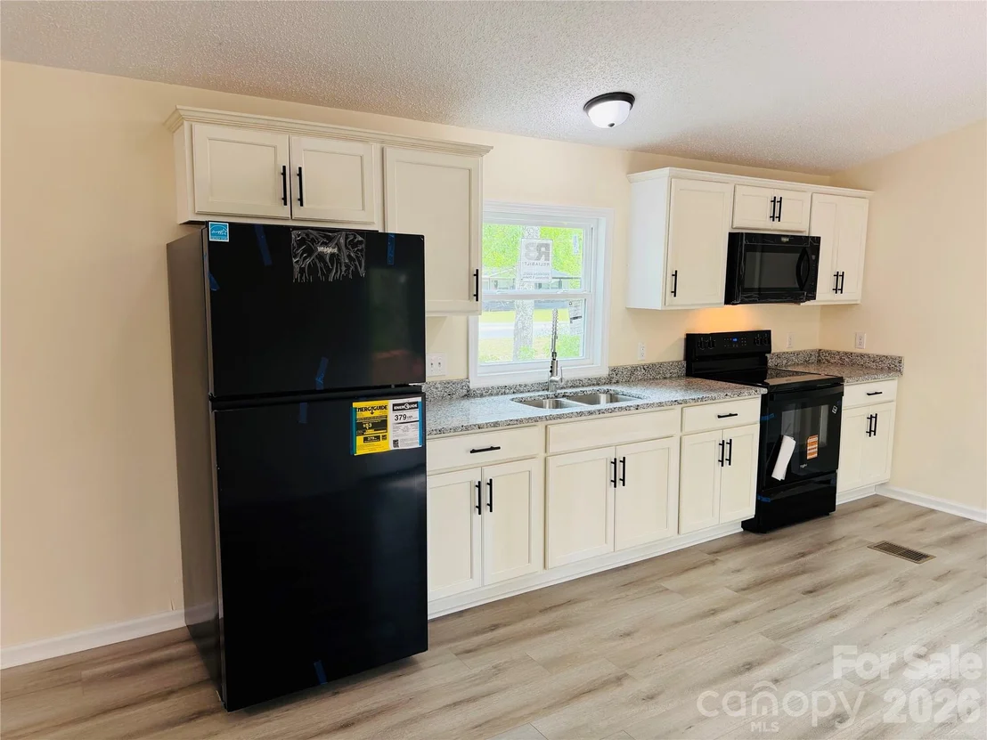 Photo of 329 Kyzer Road
