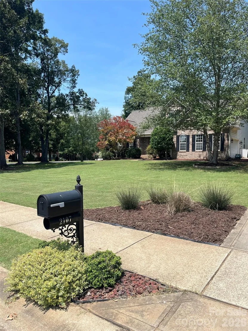 Photo of 2107 Heath Lake Drive