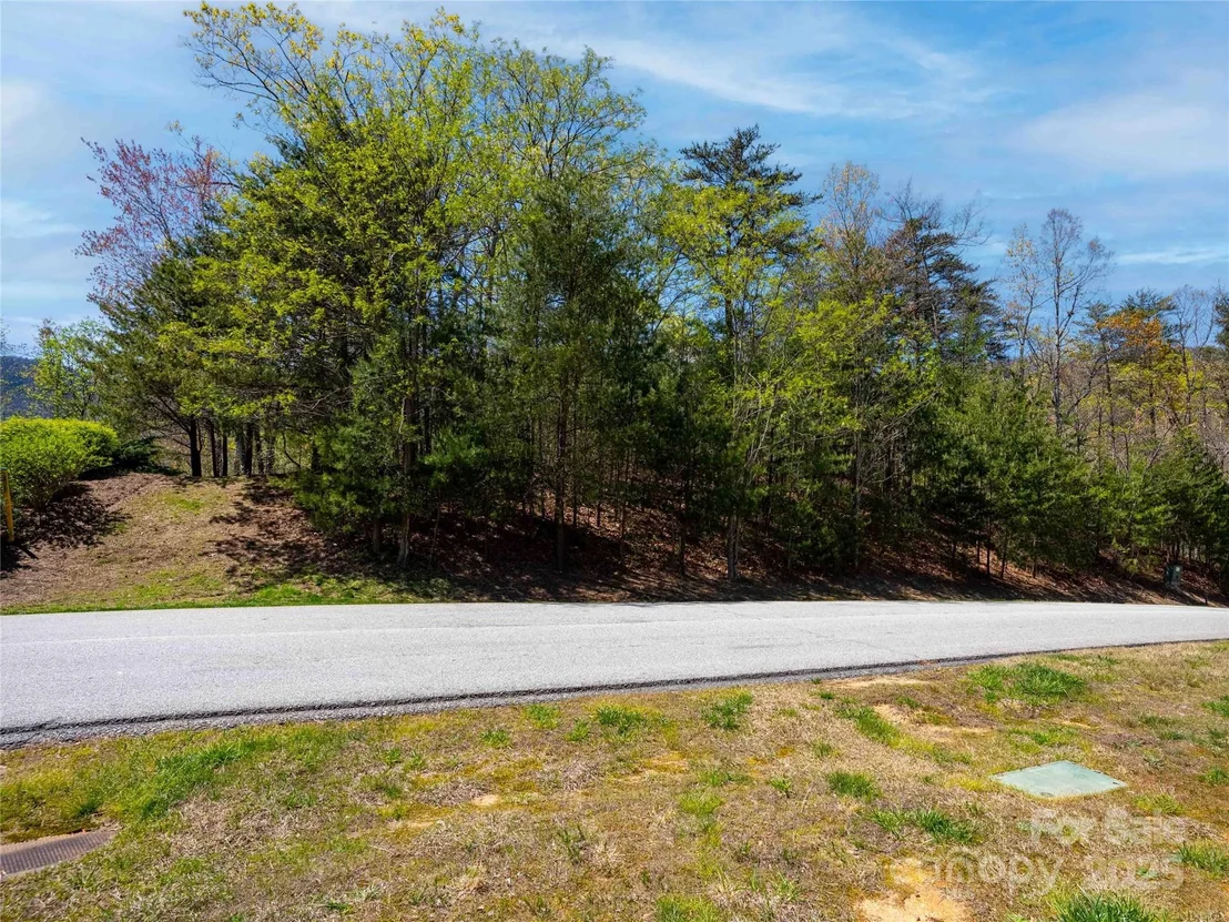 Photo of 107 Deep Gap Road E