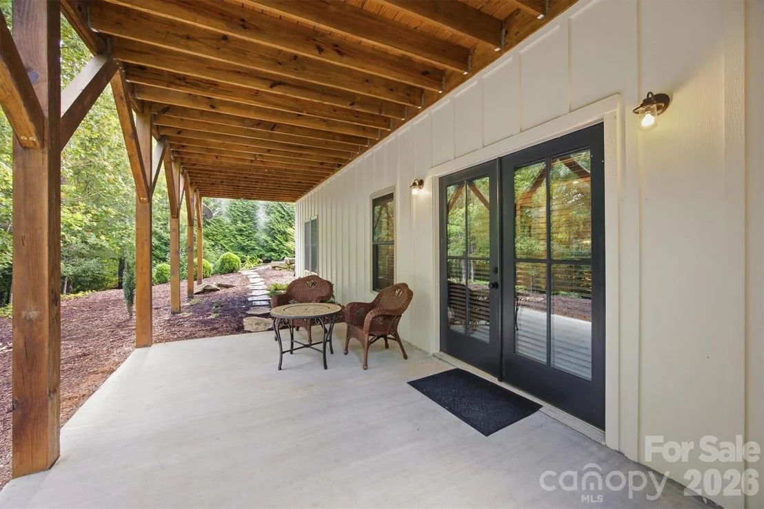 Photo of 124 Beechmont Drive