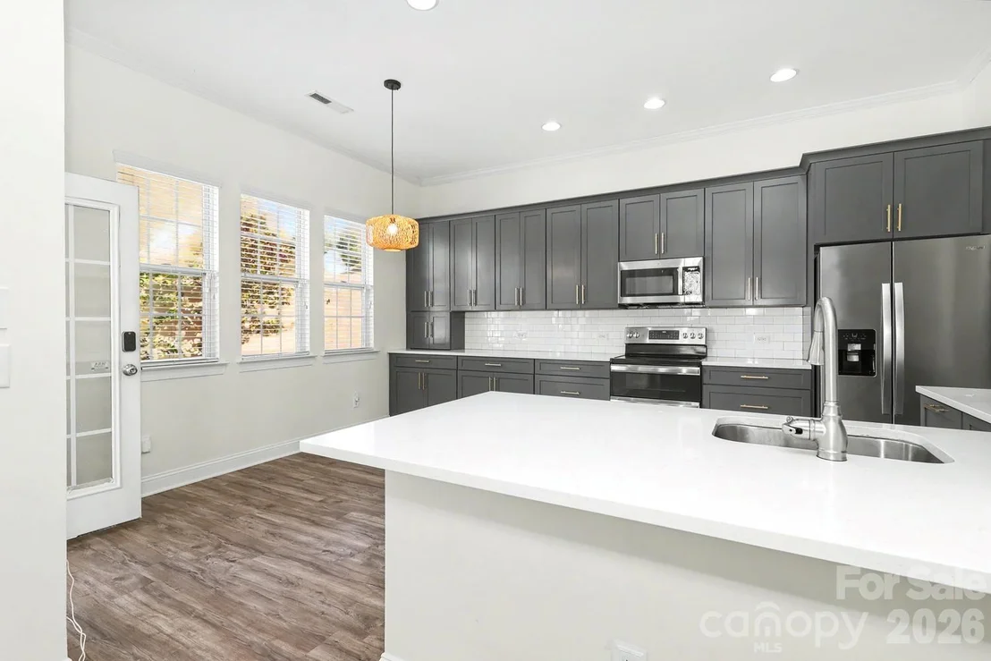 Photo of 10509 Serape Road