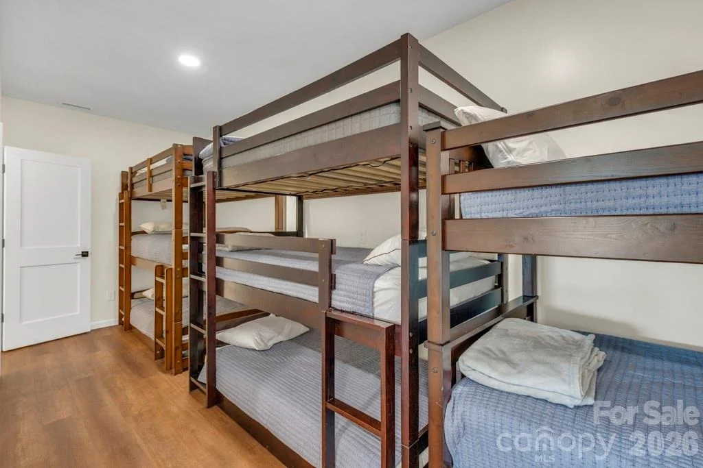 Photo of 784 Alpine Drive