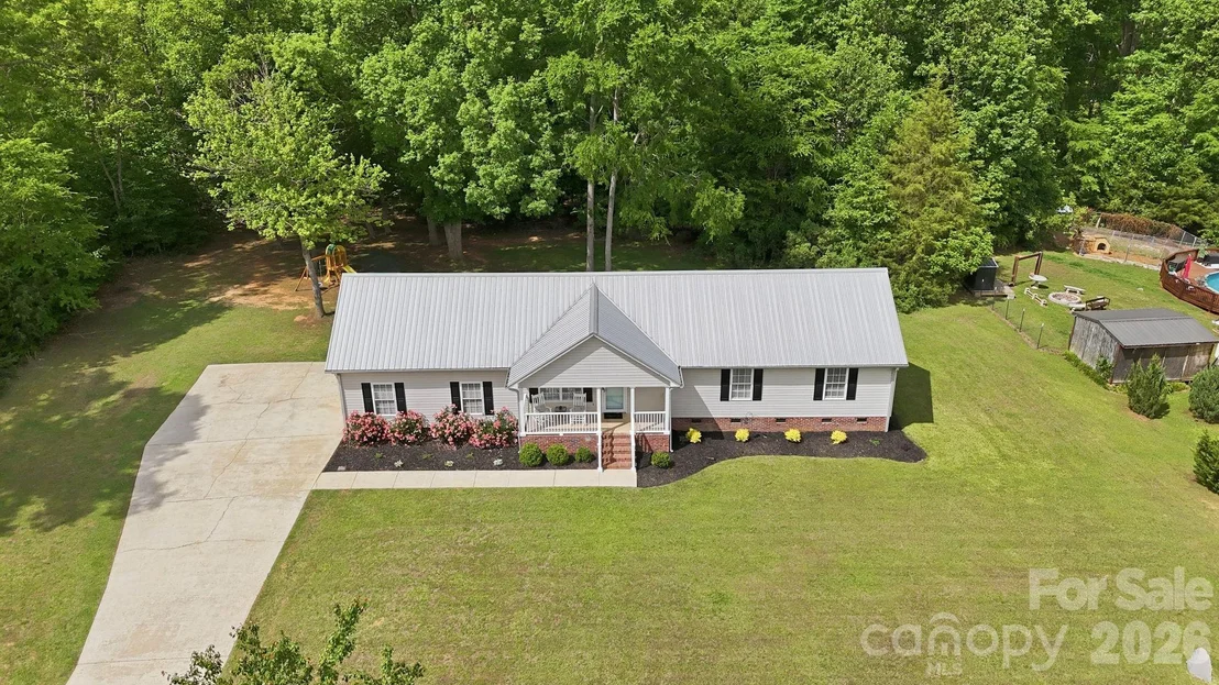 Photo of 142 Sam Bailes Boulevard