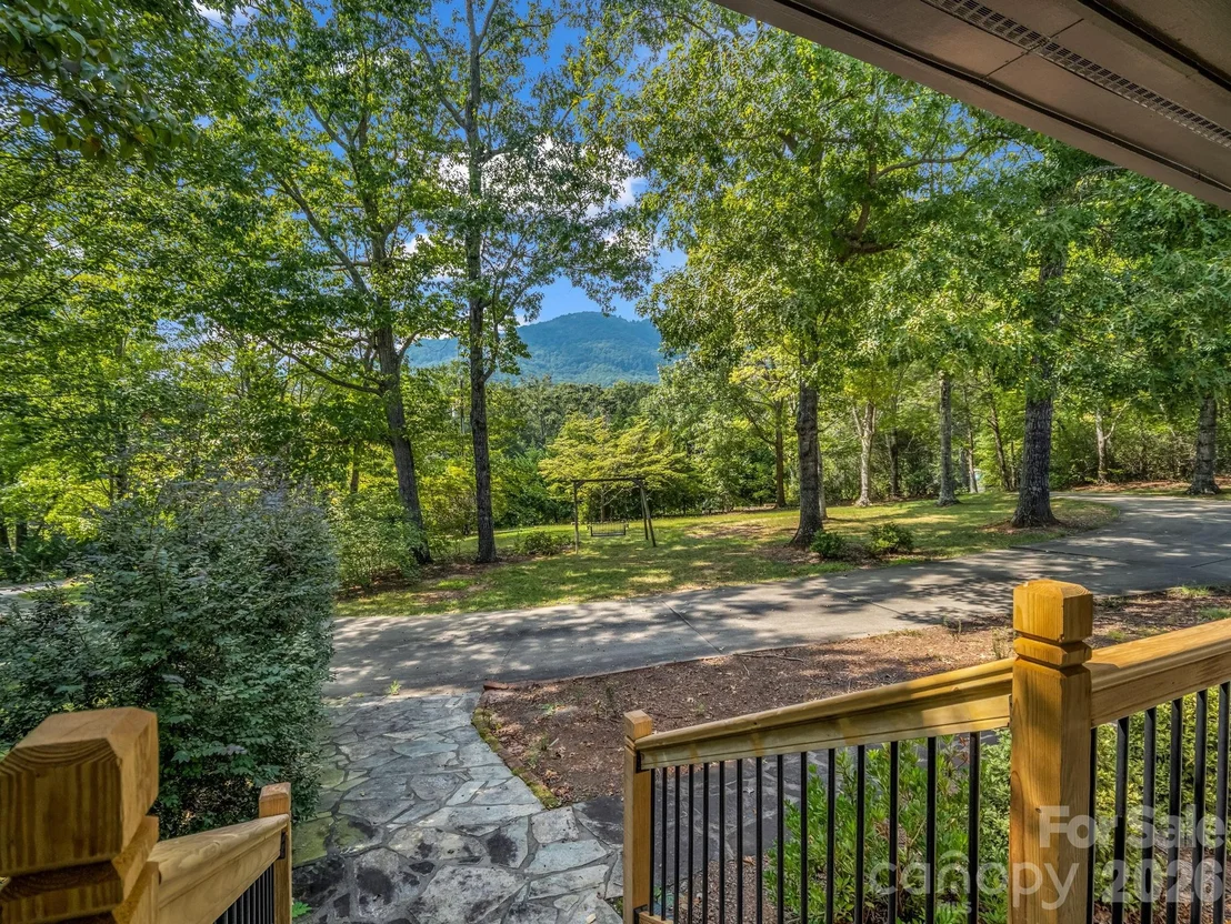 Photo of 215 Hillcrest Drive