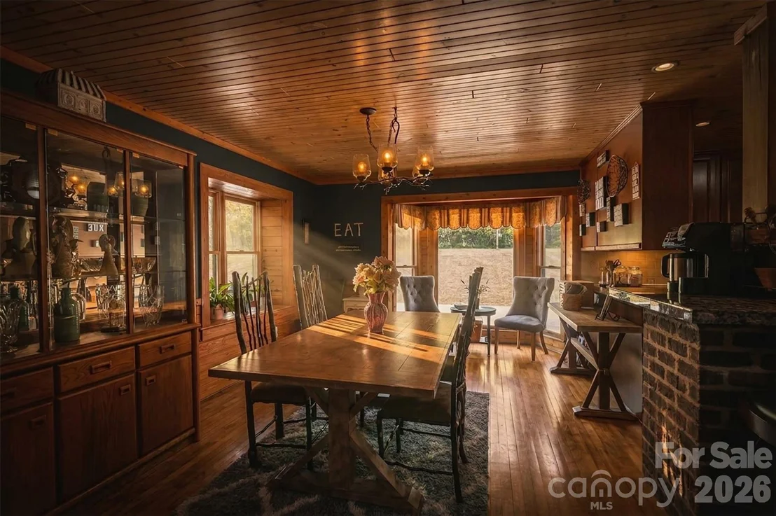 Photo of 105 Winchester Drive