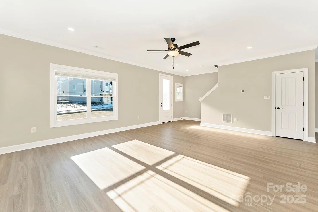 Photo of 3447 Robindale Drive