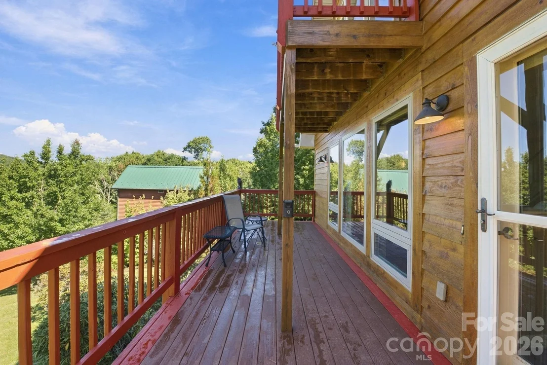 Photo of 190 Camelot Drive