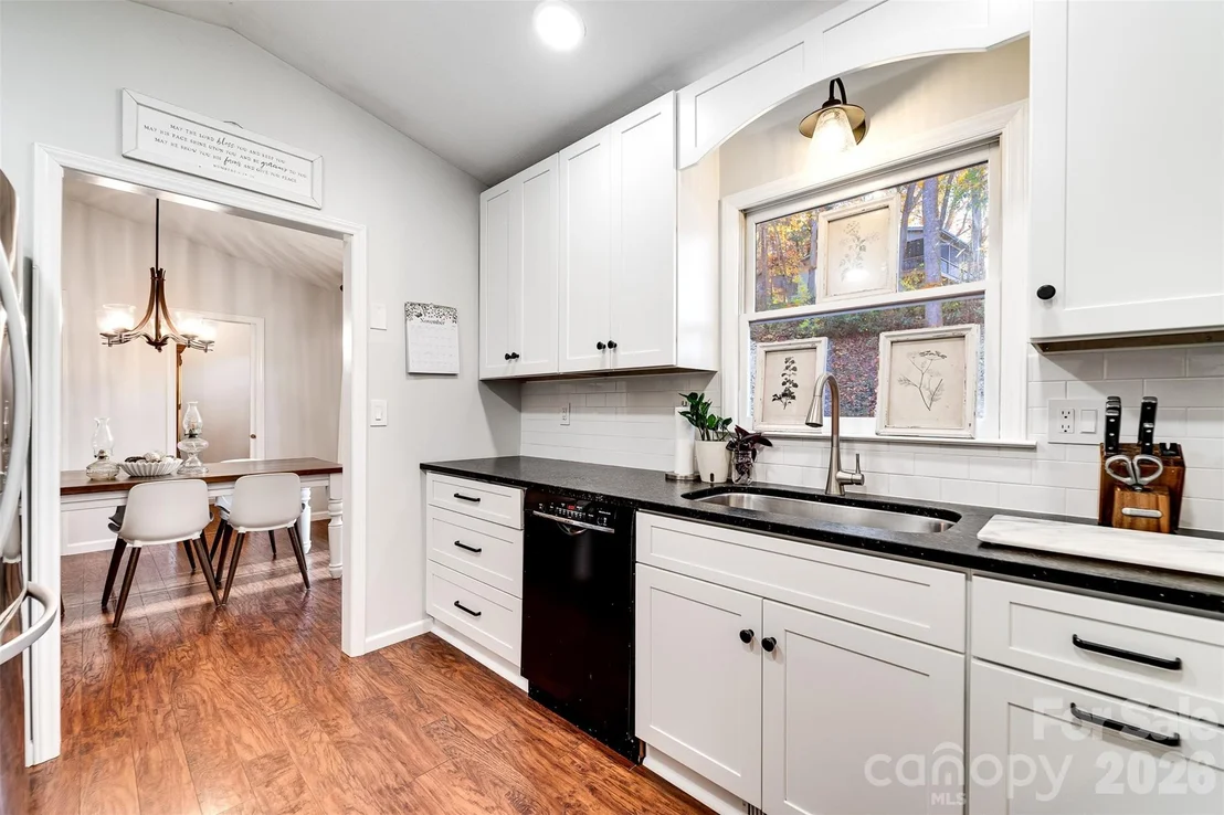Photo of 115 Indian Trail