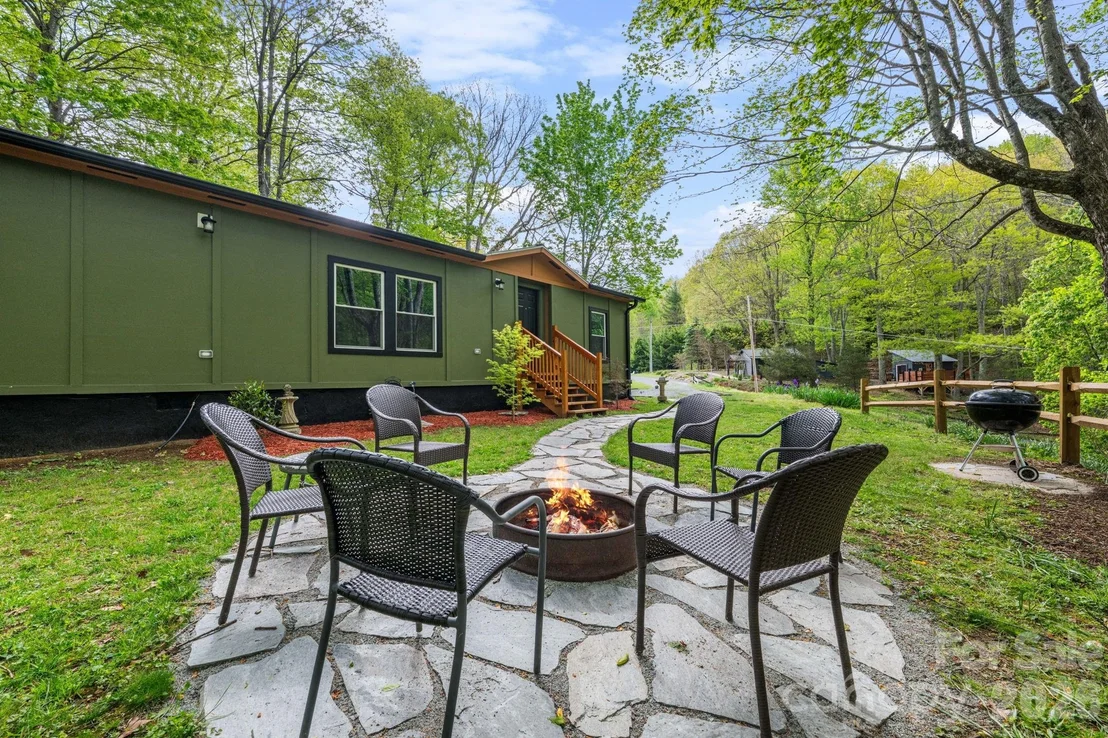 Photo of 1426 Rainbow Trail