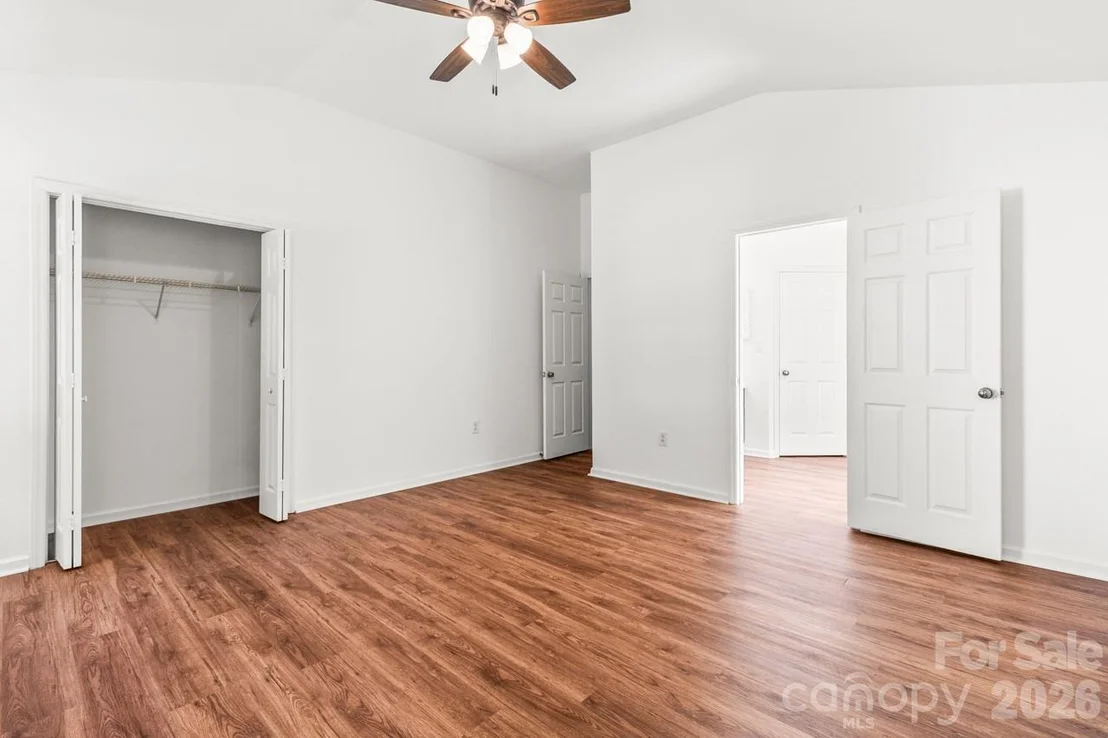 Photo of 739 Oakbluff Circle