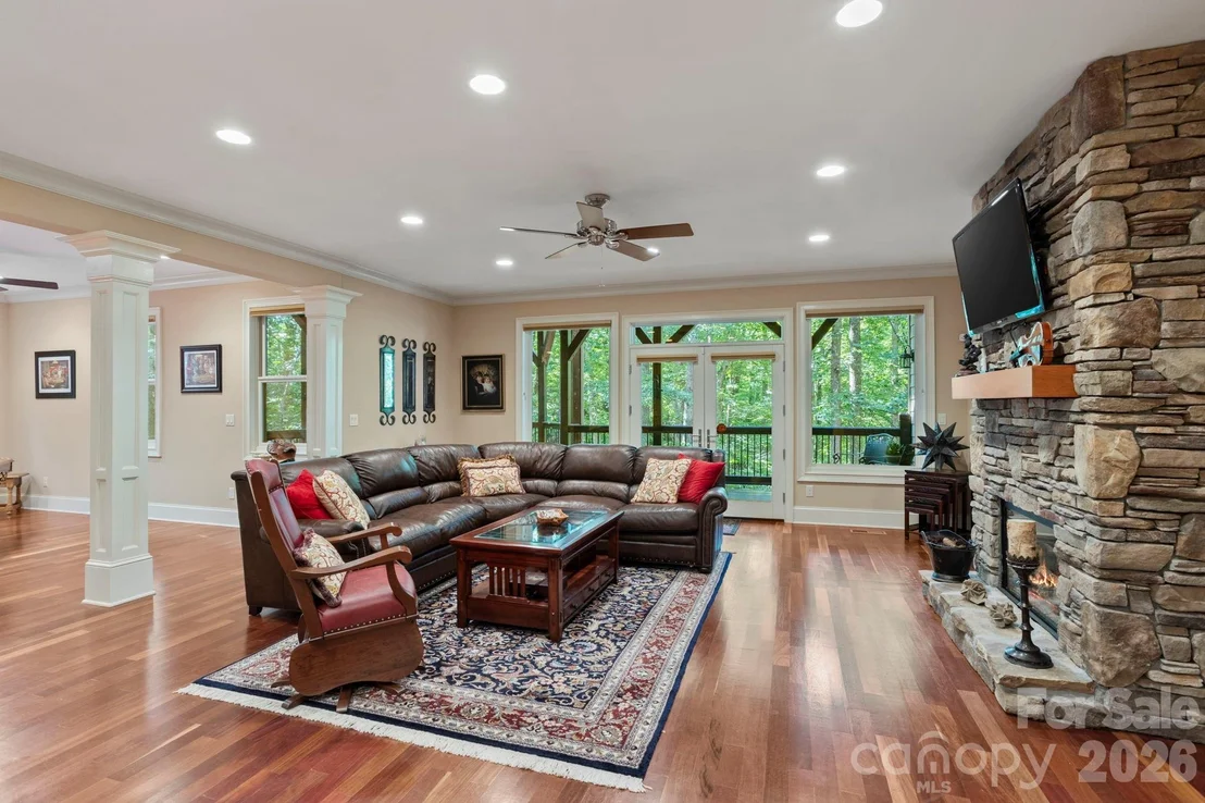 Photo of 132 Pinnacle Peak Lane