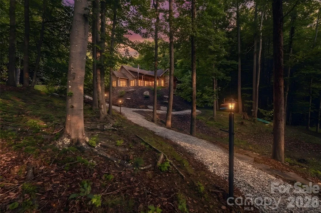 Photo of 1313 High Trail Drive