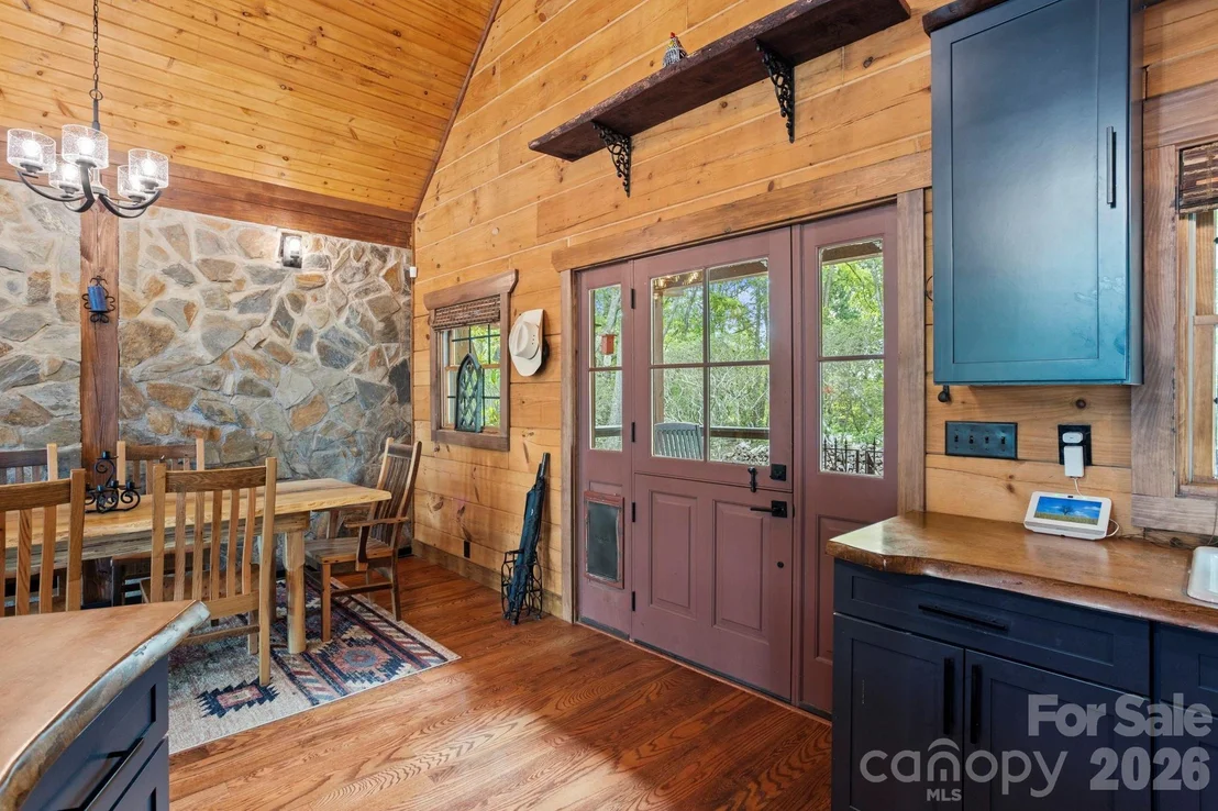 Photo of 2107 Miller Mountain Road