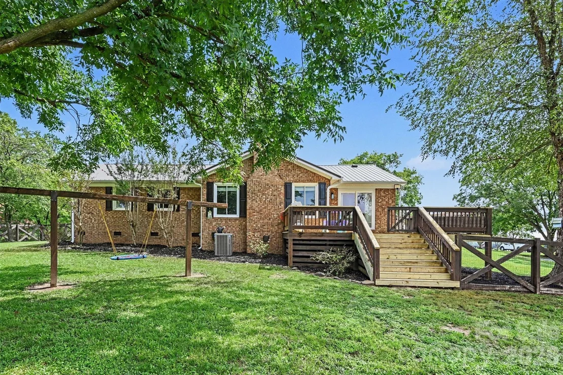 Photo of 5718 White Store Road