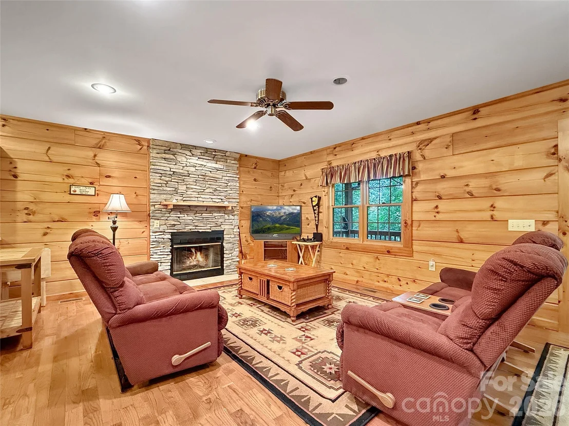 Photo of 219 Red Maple Lane