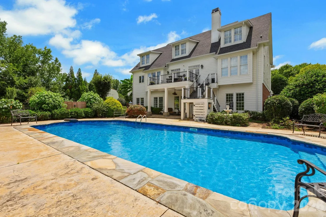 Photo of 340 Harrison Road