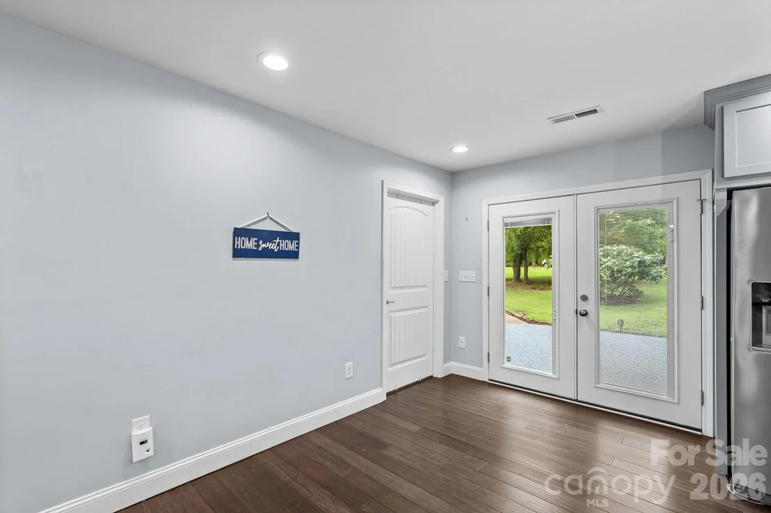 Photo of 465 Bonanza Drive